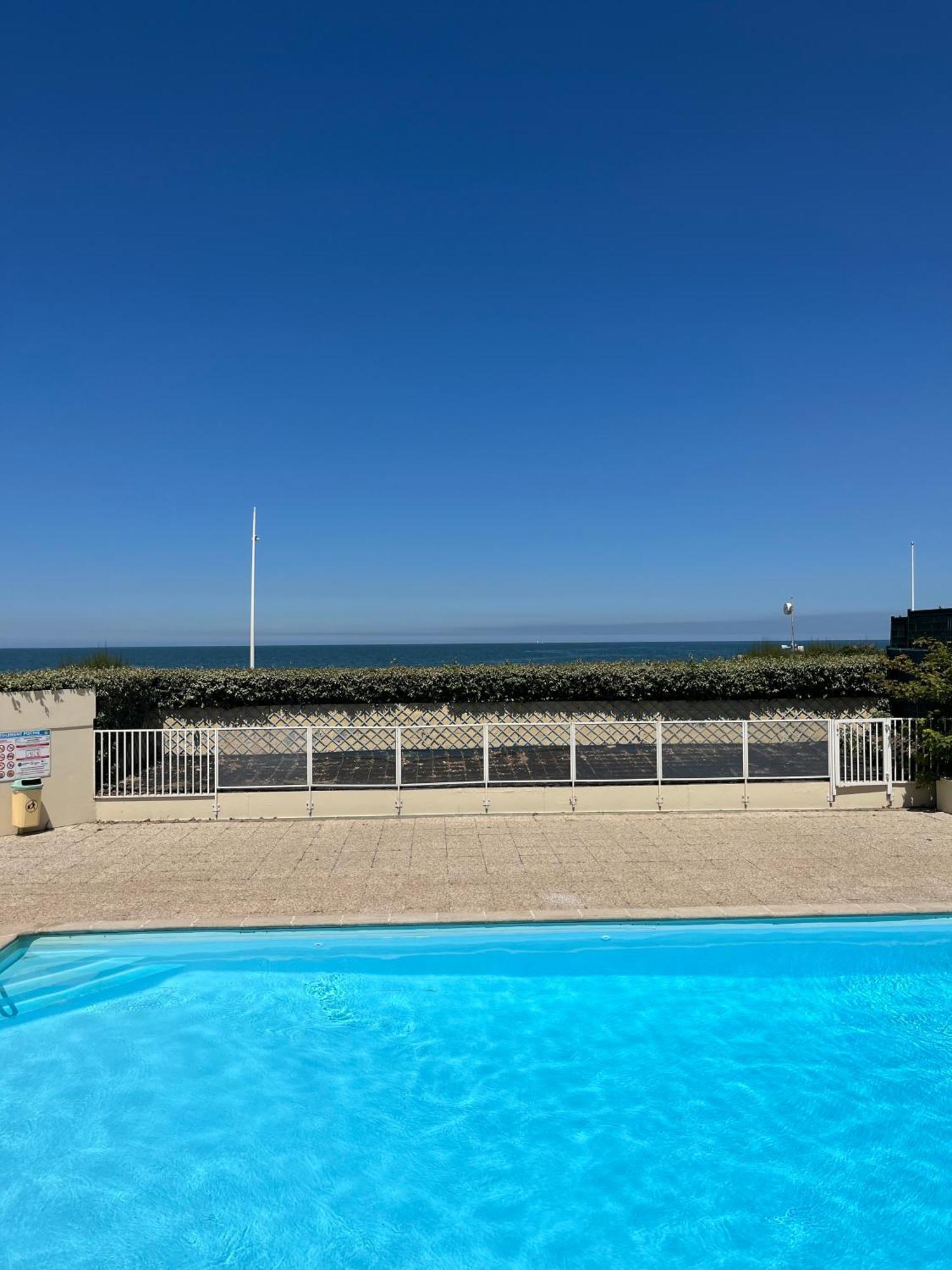 Appartement Douillet - Vue Mer - Piscine/ Tennis Cabourg Luaran gambar